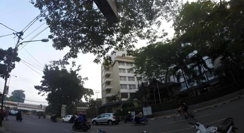 Kedaton Hotel Bandung Dış mekan fotoğraf